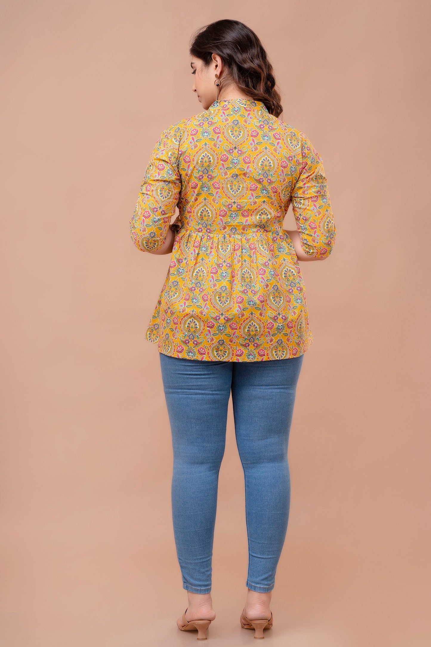 Yellow carry cotton printed top