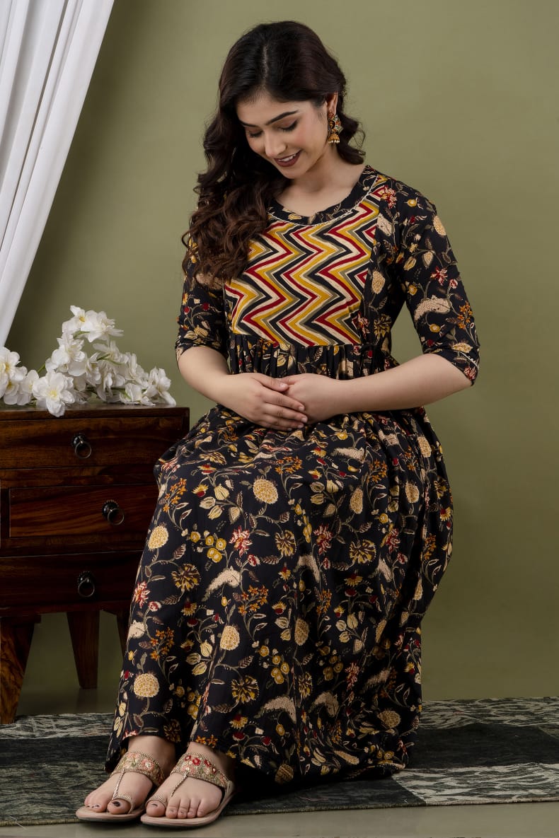 black with border lahriya  Cotton  printed maternity and feeding kirti