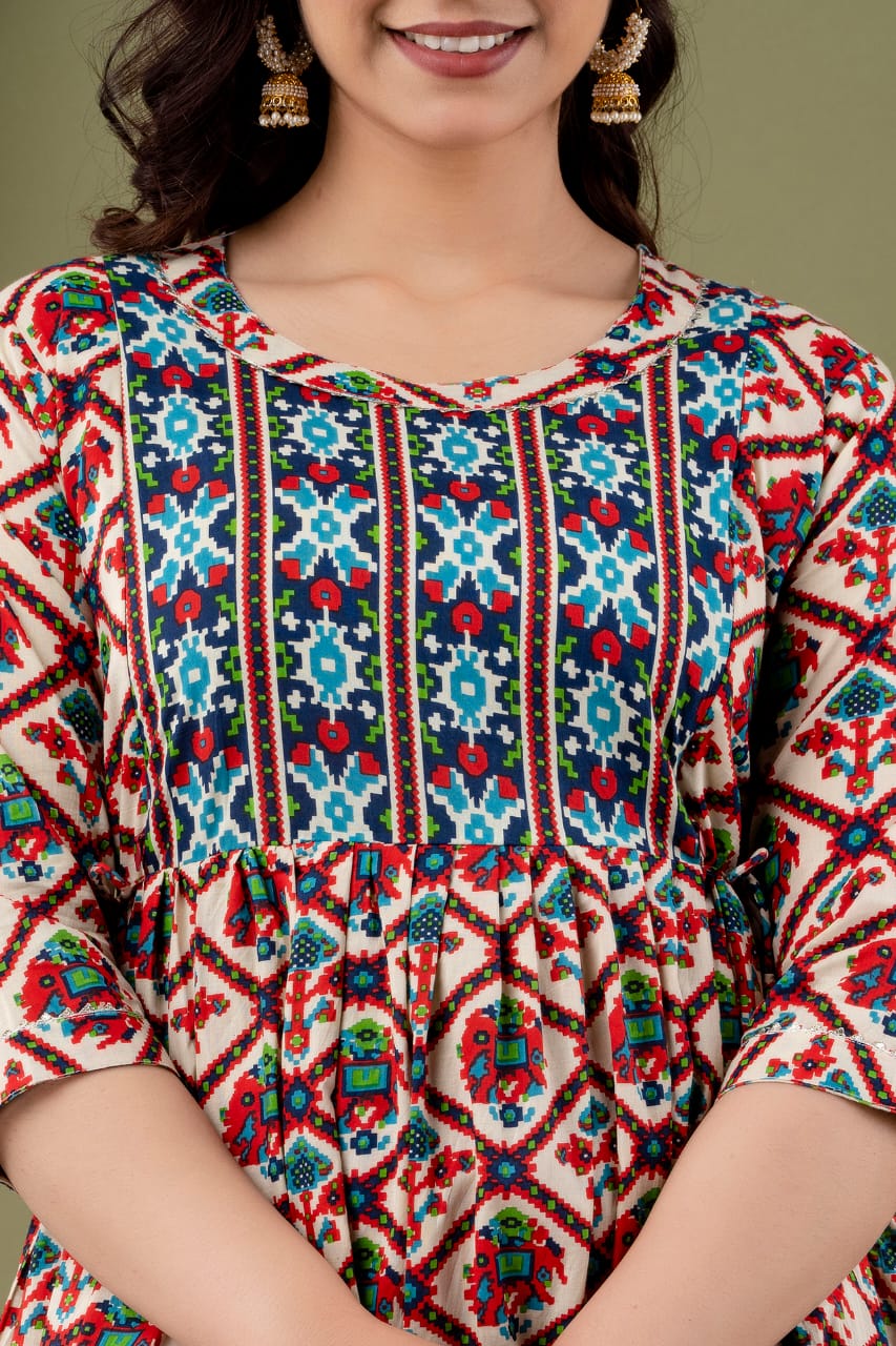 Pregnency palette chic Cotton printed maternity and feeding kurti