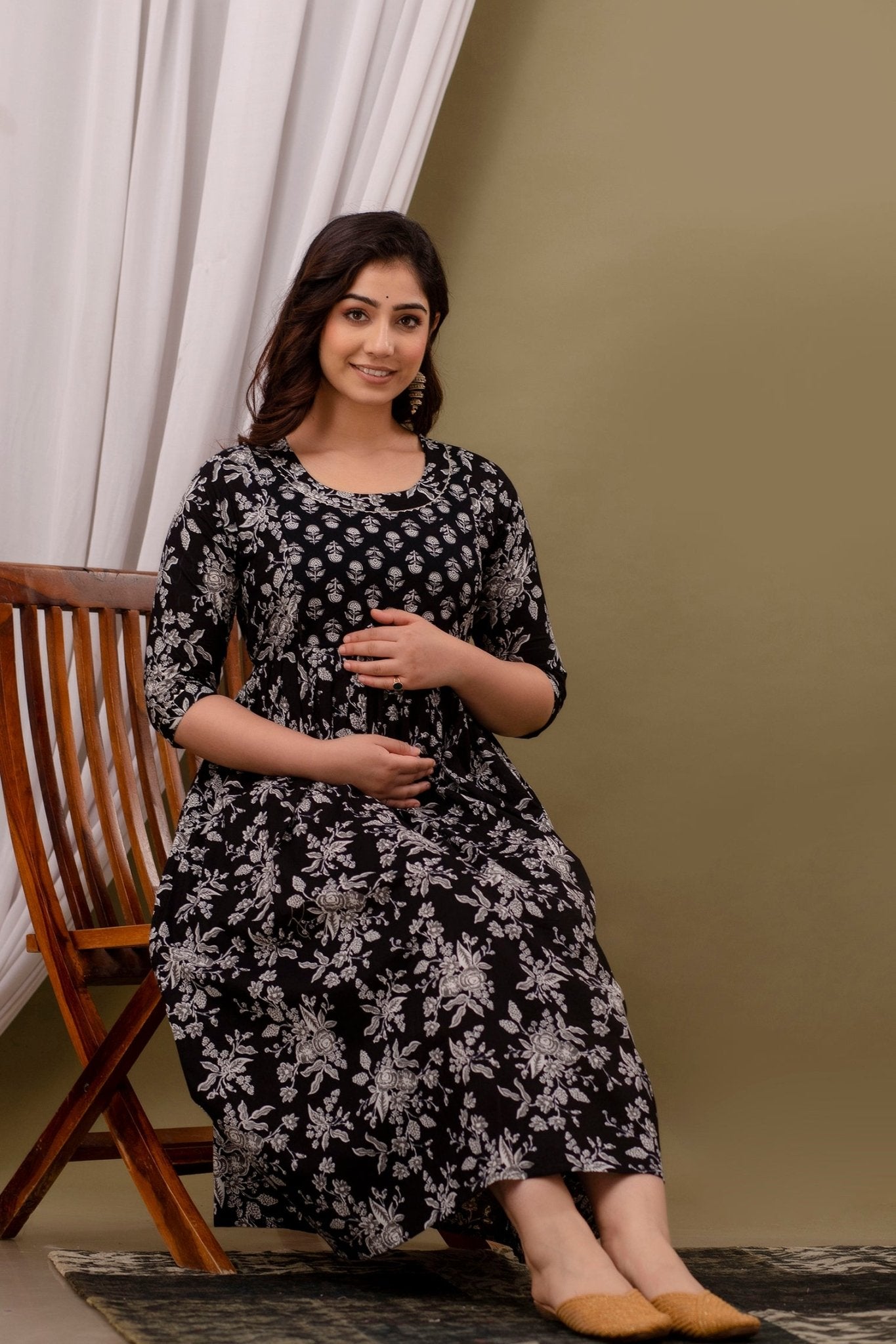 Black Printed Cotton maternity and feeding kurti - Nevisha Style