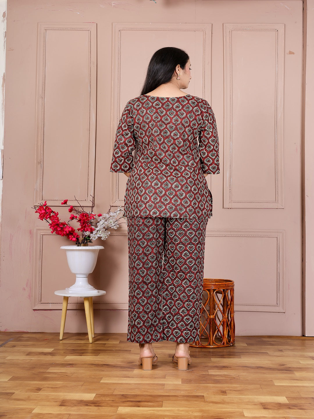 Brown paan  cotton cord set