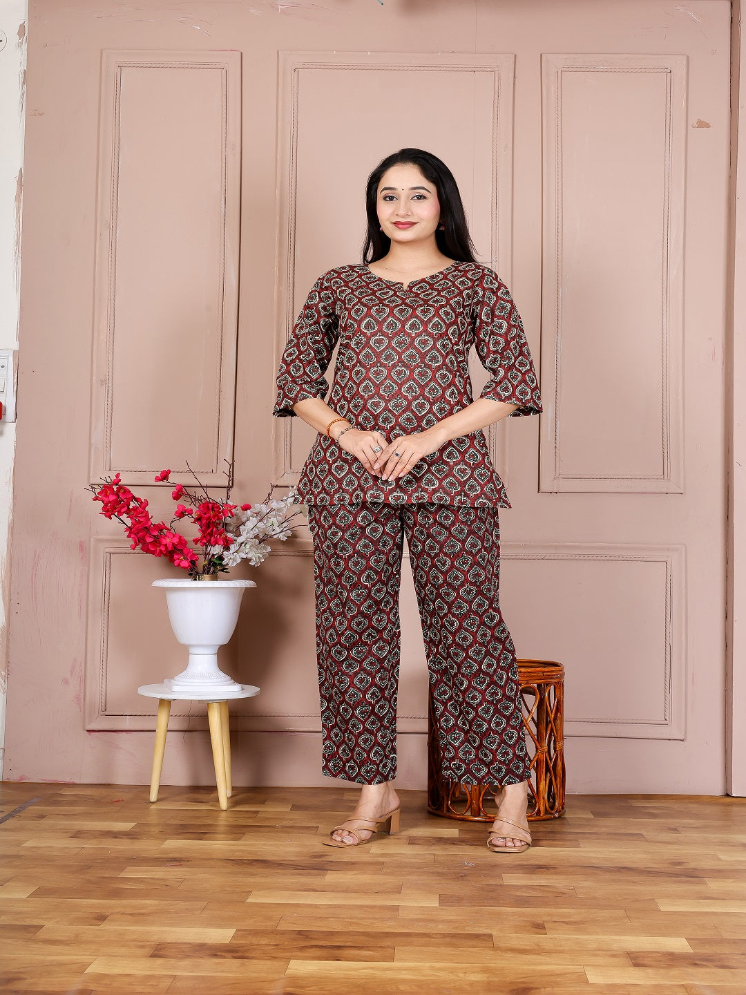 Brown paan  cotton cord set