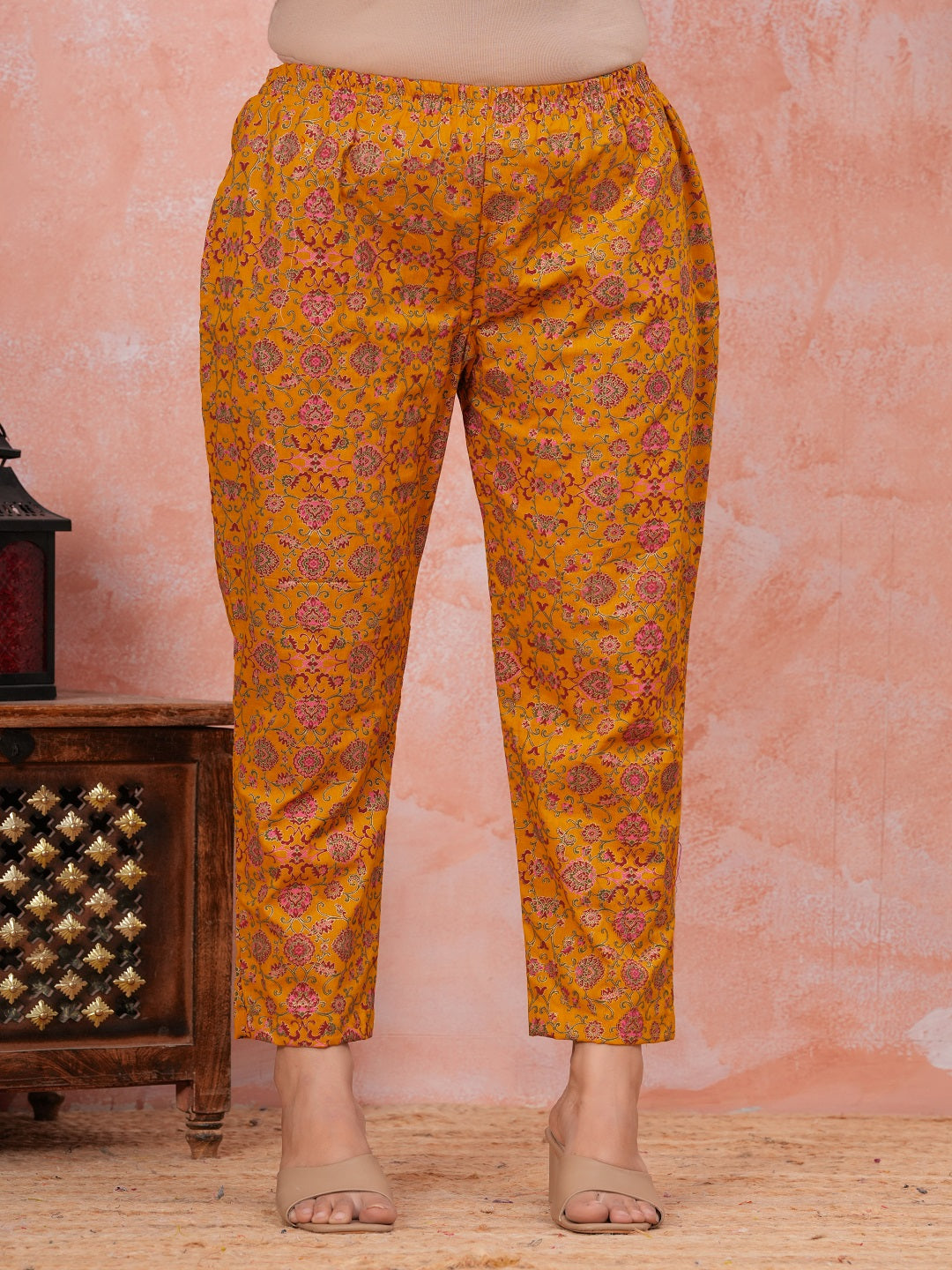 Brown blossom feeding cord set