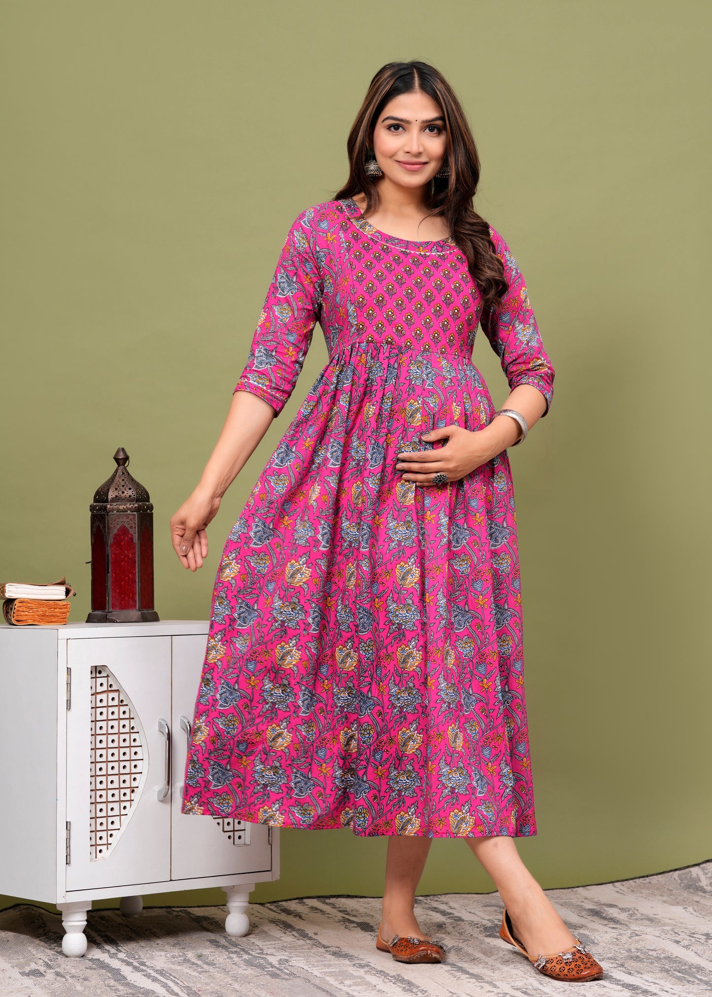 Rani leaves  cotton maternity and feeding kurti