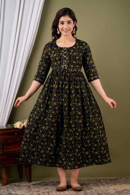 Carry green Cotton printed maternity and feeding kurti