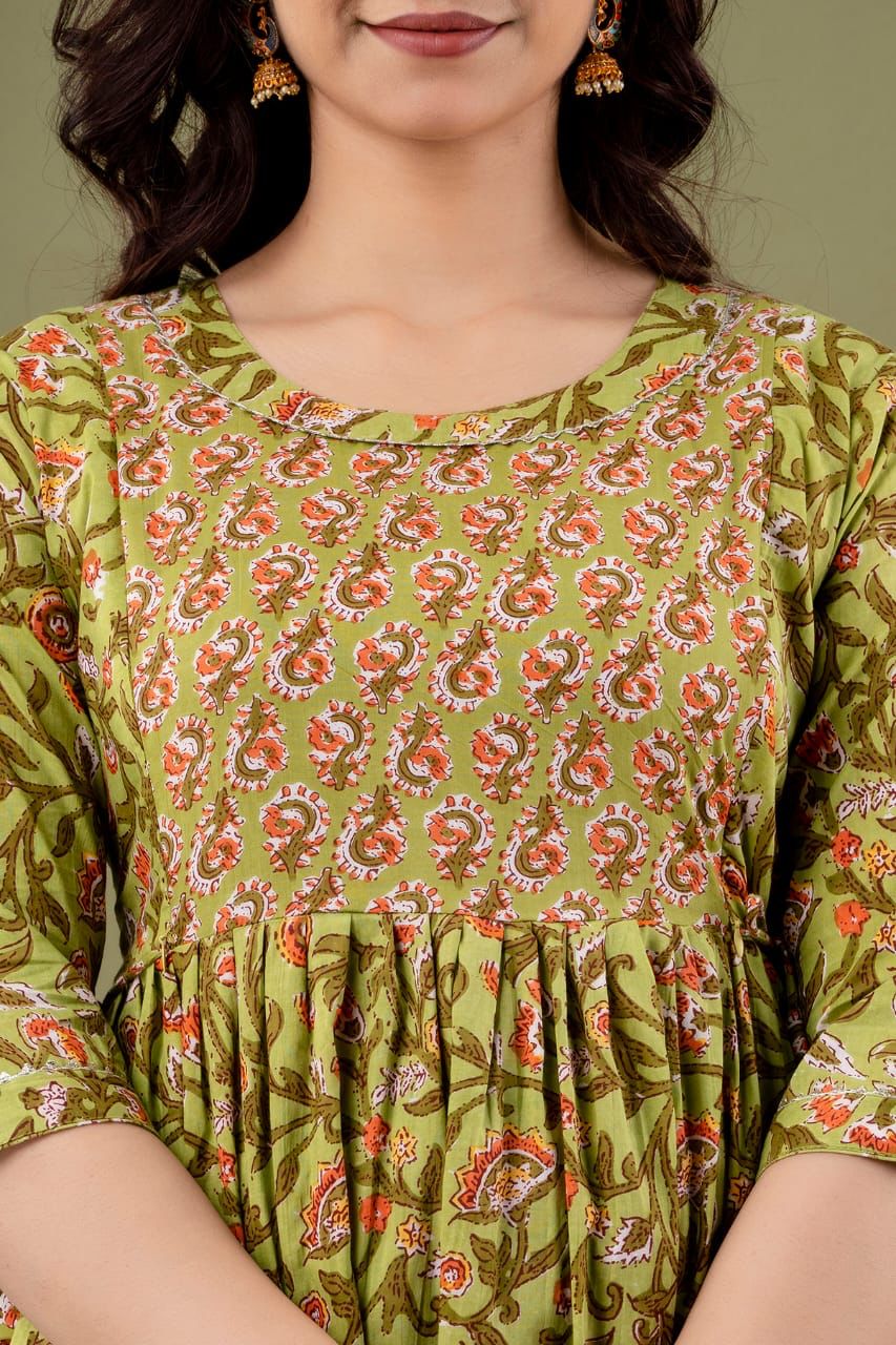 Green chidi cotton maternity and feeding kurti