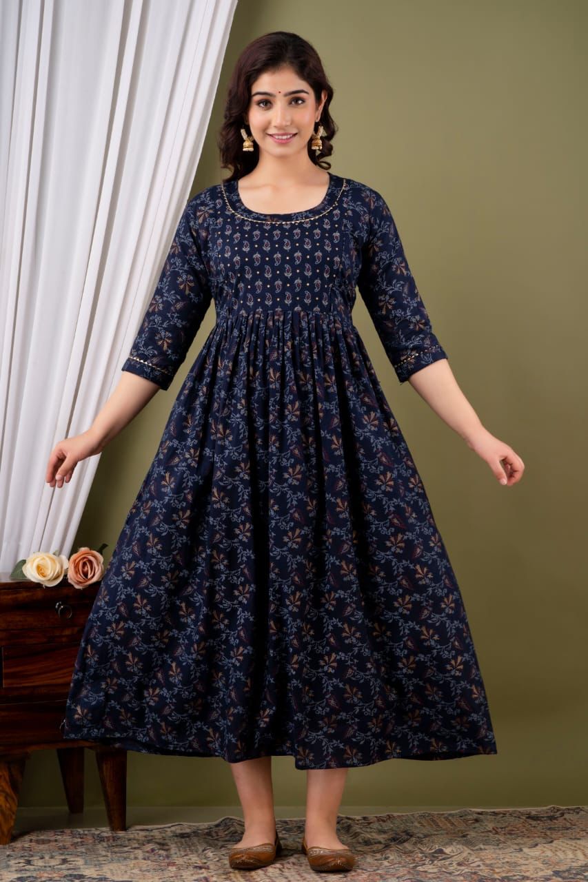 Blue carry blossom cotton maternity and feeding kurti